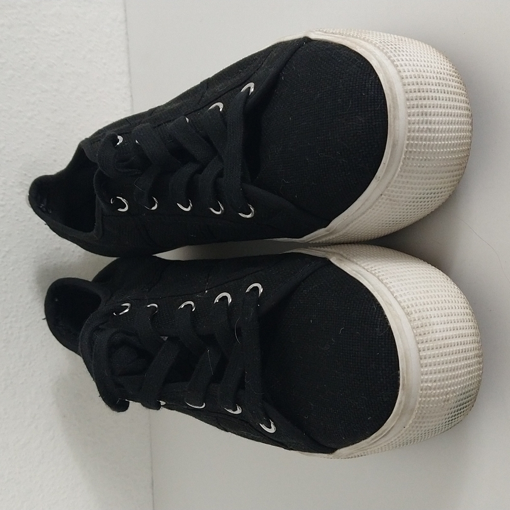 Steve madden